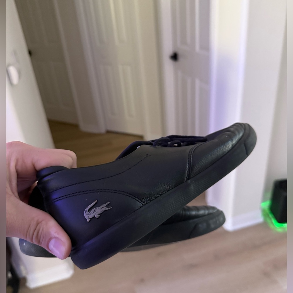 Men’s size 10 Lacoste black shoes sneakers
